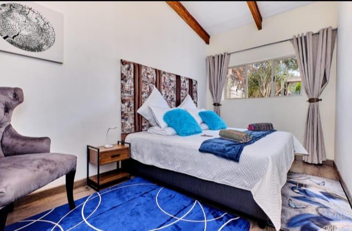 To Let 2 Bedroom Property for Rent in Woodmead Gauteng