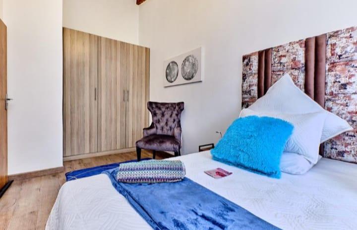To Let 2 Bedroom Property for Rent in Woodmead Gauteng
