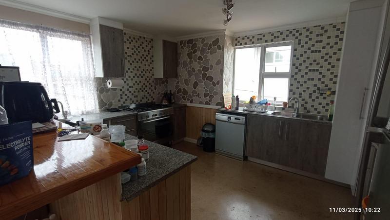 4 Bedroom Property for Sale in Kensington Gauteng