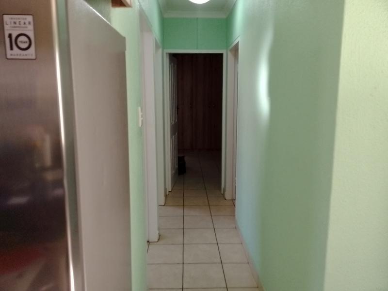 3 Bedroom Property for Sale in Albertsdal Gauteng