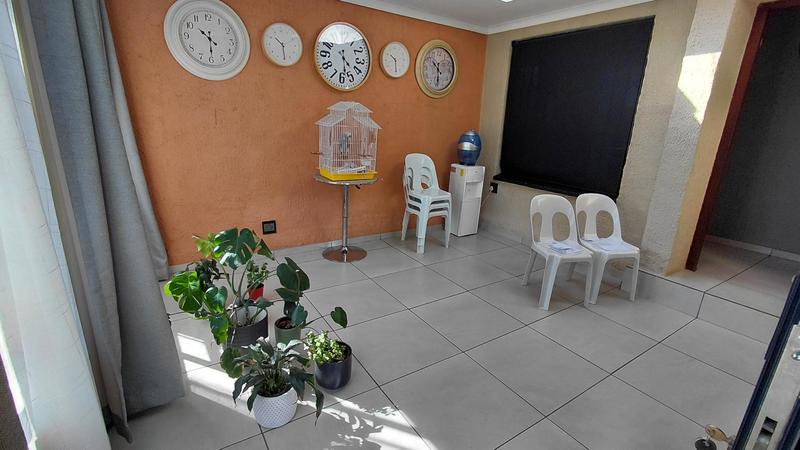 3 Bedroom Property for Sale in Brackendowns Gauteng