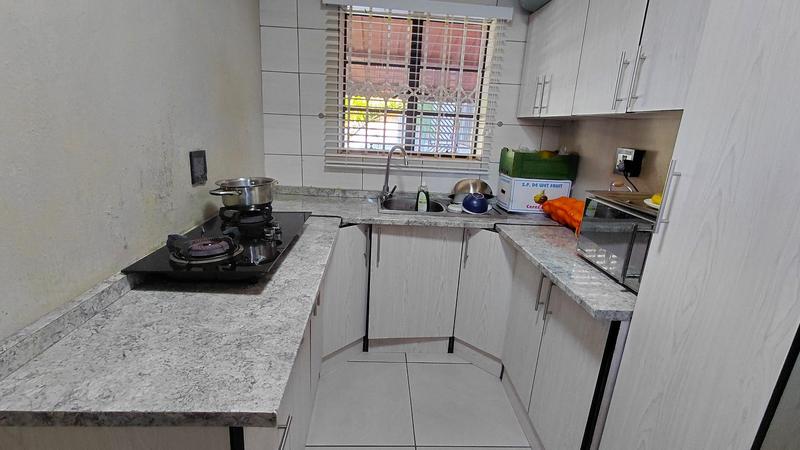 3 Bedroom Property for Sale in Brackendowns Gauteng