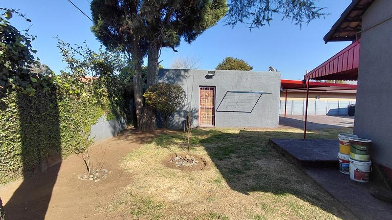 3 Bedroom Property for Sale in Brackendowns Gauteng