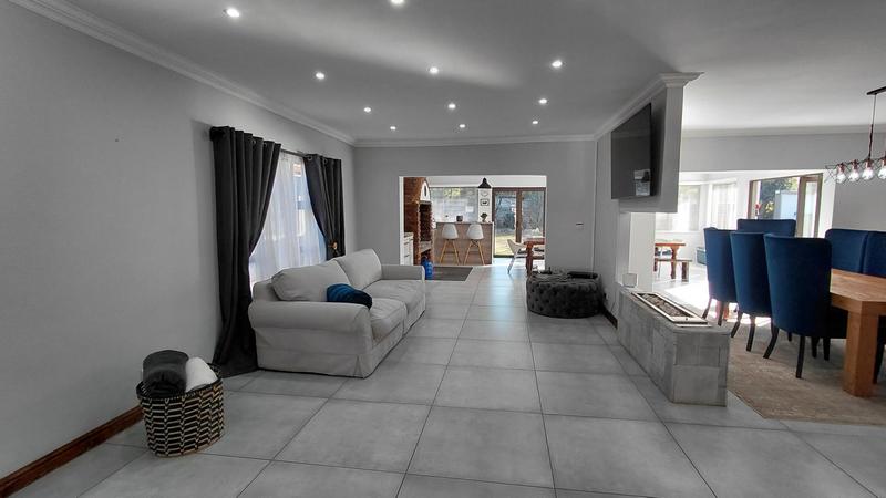 4 Bedroom Property for Sale in Brackenhurst Gauteng