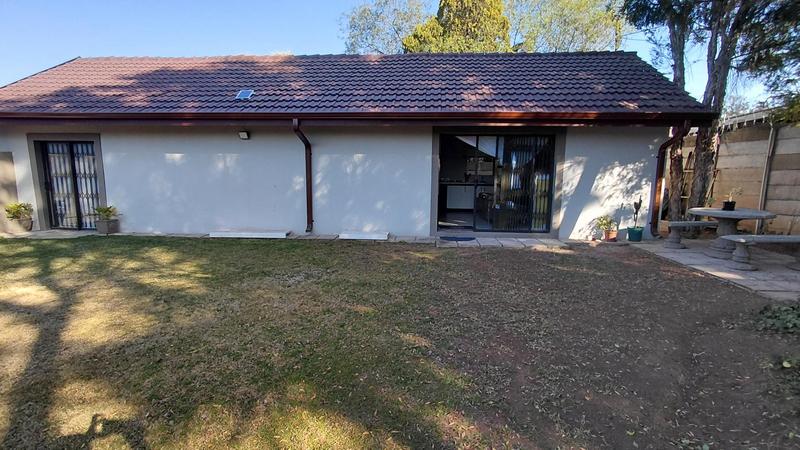 4 Bedroom Property for Sale in Brackenhurst Gauteng