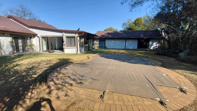 4 Bedroom Property for Sale in Brackenhurst Gauteng