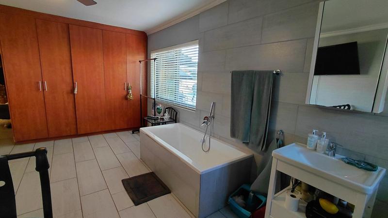 4 Bedroom Property for Sale in Meyersdal Gauteng