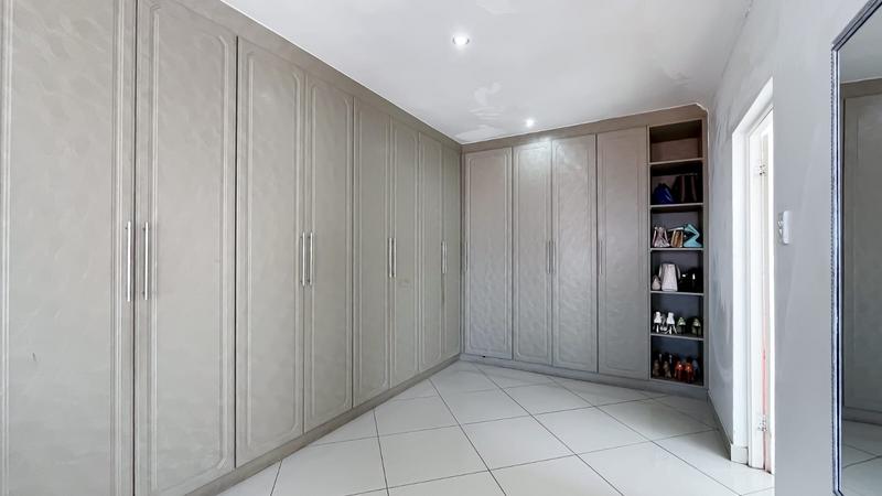 4 Bedroom Property for Sale in South Crest Gauteng