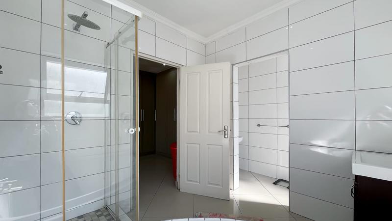 4 Bedroom Property for Sale in South Crest Gauteng