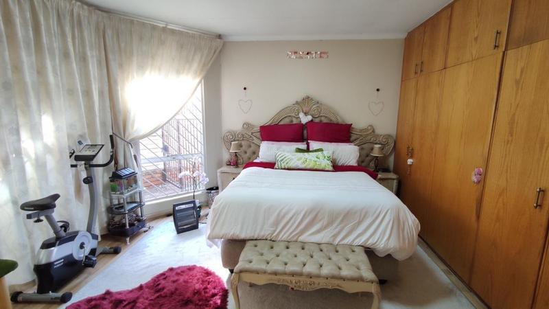 3 Bedroom Property for Sale in Laudium Gauteng
