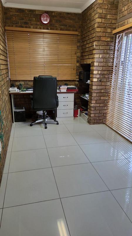3 Bedroom Property for Sale in Laudium Gauteng