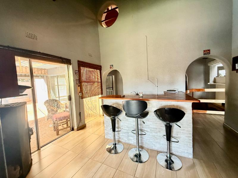 4 Bedroom Property for Sale in Flora Gardens Gauteng