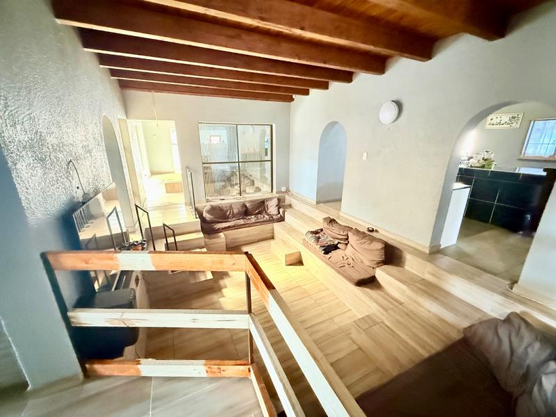 4 Bedroom Property for Sale in Flora Gardens Gauteng