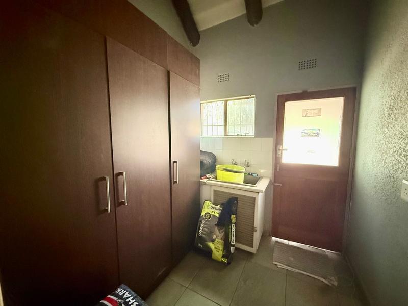 4 Bedroom Property for Sale in Flora Gardens Gauteng