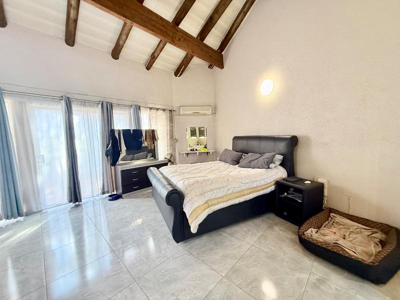 4 Bedroom Property for Sale in Flora Gardens Gauteng