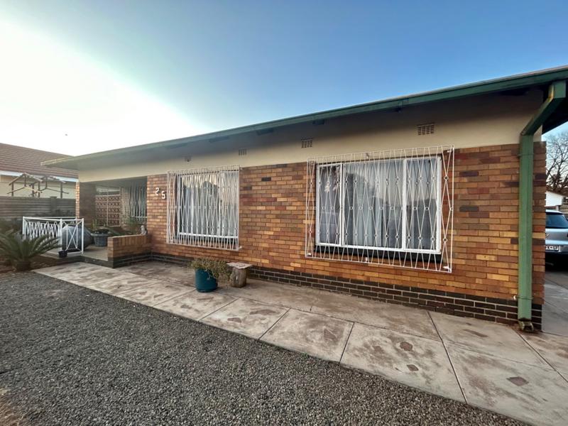 2 Bedroom Property for Sale in Vanderbijlpark CE 1 Gauteng