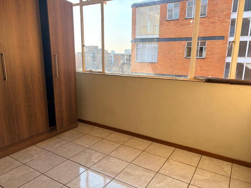 To Let 3 Bedroom Property for Rent in Sunnyside Gauteng