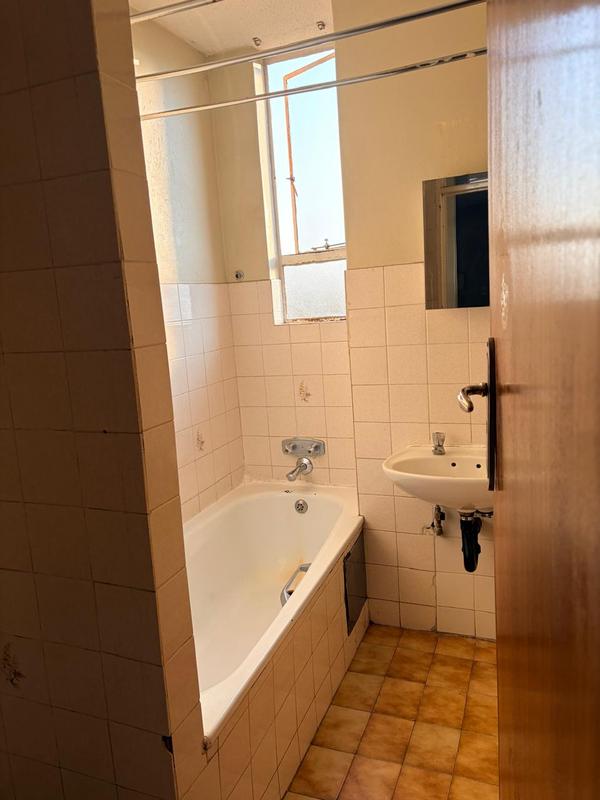 To Let 3 Bedroom Property for Rent in Sunnyside Gauteng