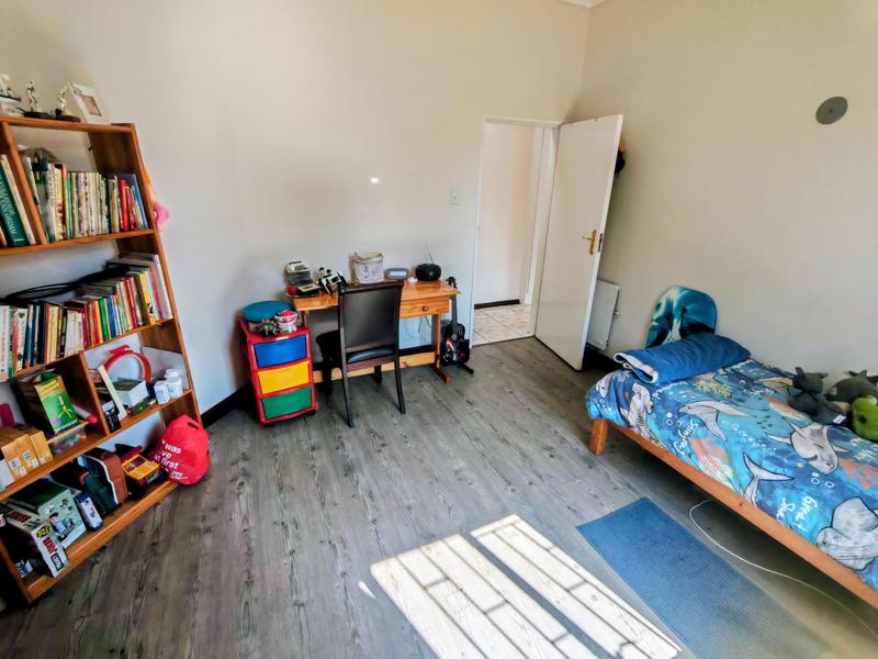 5 Bedroom Property for Sale in Zwartkop Gauteng
