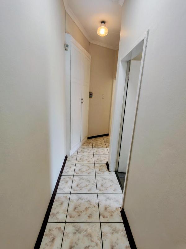 5 Bedroom Property for Sale in Zwartkop Gauteng