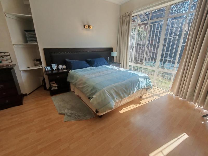 5 Bedroom Property for Sale in Zwartkop Gauteng