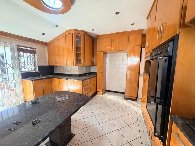 To Let 4 Bedroom Property for Rent in Laudium Gauteng