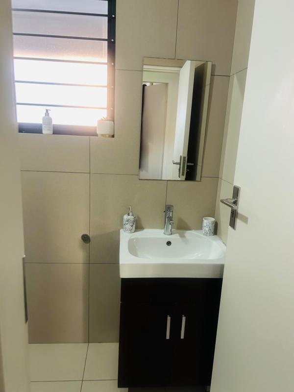 1 Bedroom Property for Sale in Carlswald Gauteng