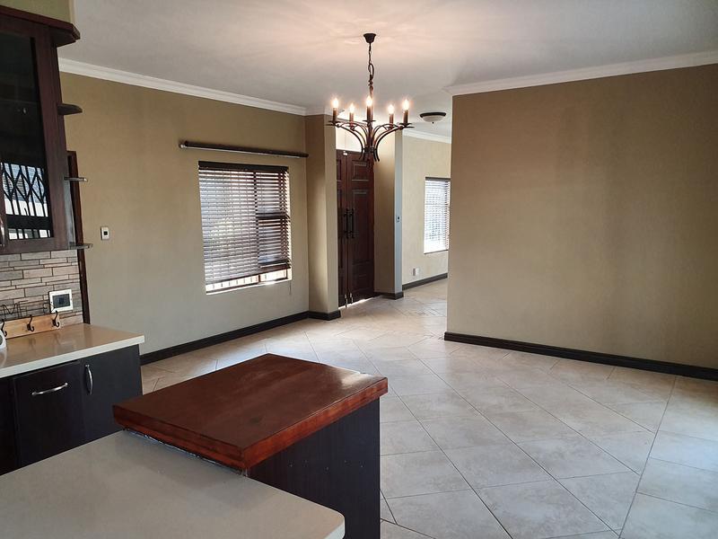 To Let 5 Bedroom Property for Rent in Fourways Gauteng