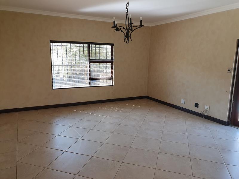 To Let 5 Bedroom Property for Rent in Fourways Gauteng