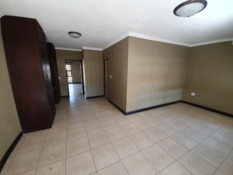 To Let 5 Bedroom Property for Rent in Fourways Gauteng