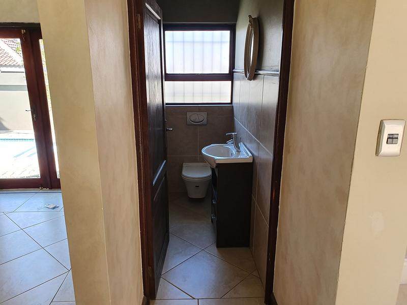 To Let 5 Bedroom Property for Rent in Fourways Gauteng