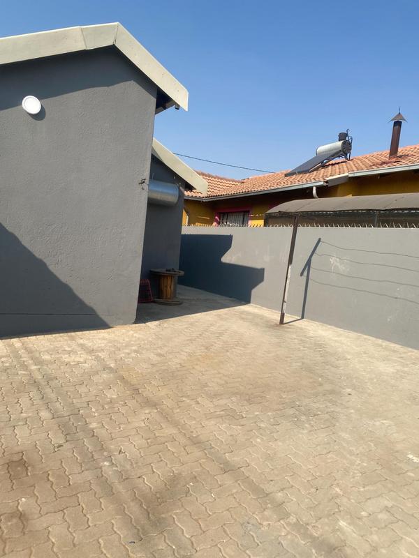 3 Bedroom Property for Sale in Ebony Park Gauteng