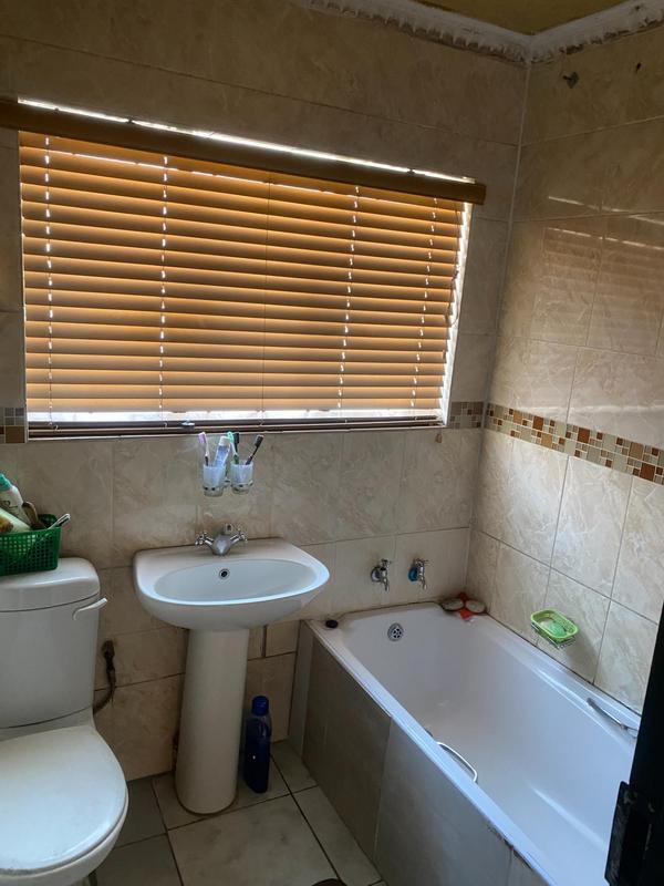 3 Bedroom Property for Sale in Ebony Park Gauteng