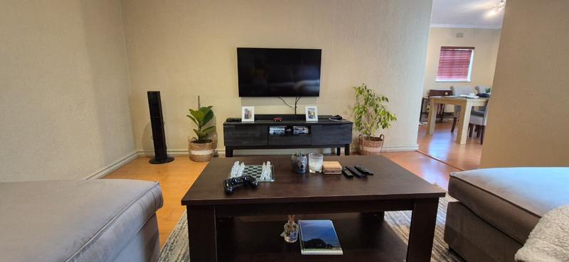To Let 2 Bedroom Property for Rent in Sandown Gauteng