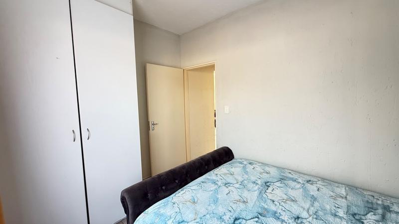 2 Bedroom Property for Sale in Heuwelsig Estate Gauteng
