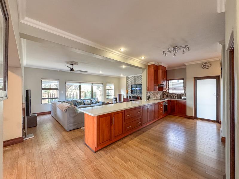 To Let 3 Bedroom Property for Rent in Midstream Estate Gauteng