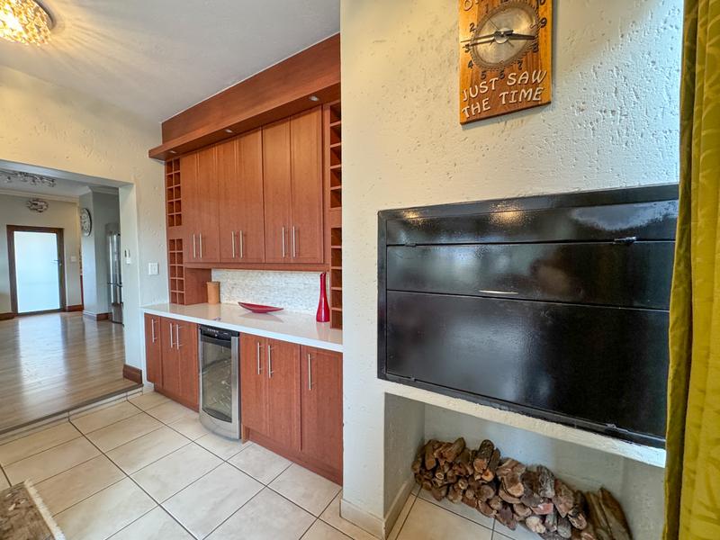 To Let 3 Bedroom Property for Rent in Midstream Estate Gauteng
