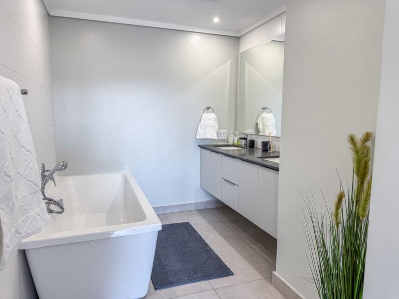 3 Bedroom Property for Sale in Ascend to Midstream Gauteng