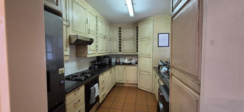 2 Bedroom Property for Sale in Sandown Gauteng
