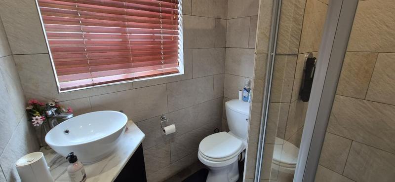 2 Bedroom Property for Sale in Sandown Gauteng