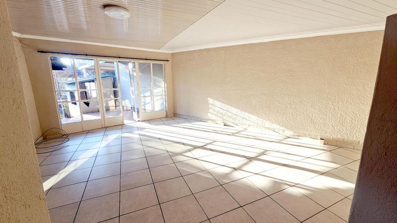 To Let 2 Bedroom Property for Rent in Albemarle Gauteng