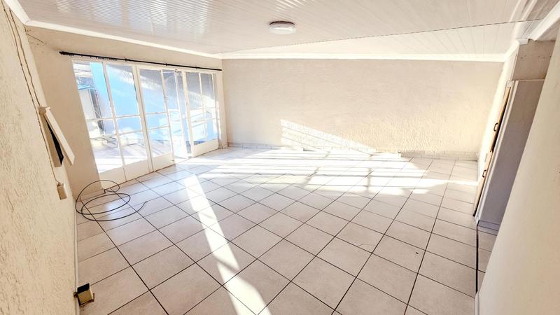 To Let 2 Bedroom Property for Rent in Albemarle Gauteng