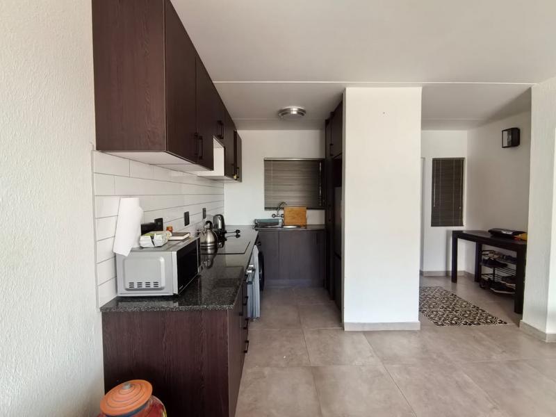 1 Bedroom Property for Sale in Bedfordview Gauteng