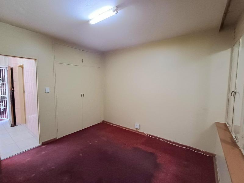 1 Bedroom Property for Sale in Laudium Gauteng