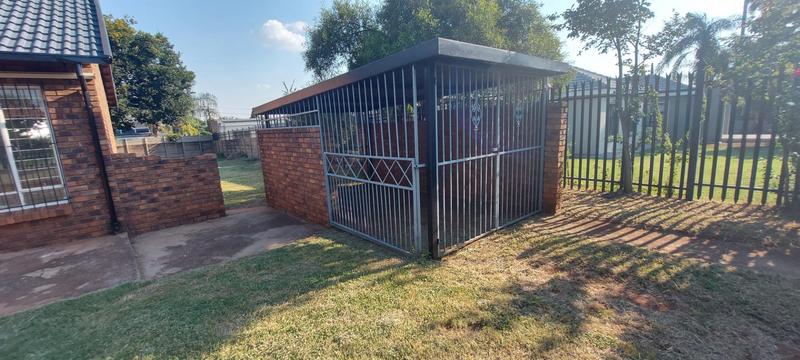 To Let 3 Bedroom Property for Rent in Erasmia Gauteng