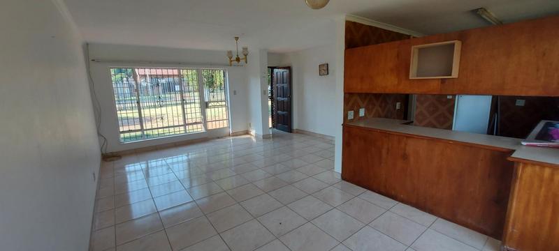 To Let 3 Bedroom Property for Rent in Erasmia Gauteng