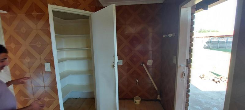 To Let 3 Bedroom Property for Rent in Erasmia Gauteng