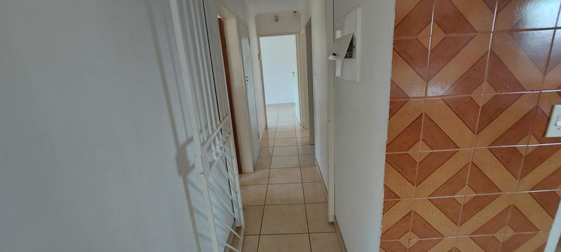 To Let 3 Bedroom Property for Rent in Erasmia Gauteng