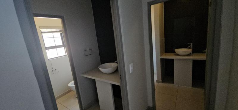 To Let Commercial Property for Rent in Carlswald Gauteng