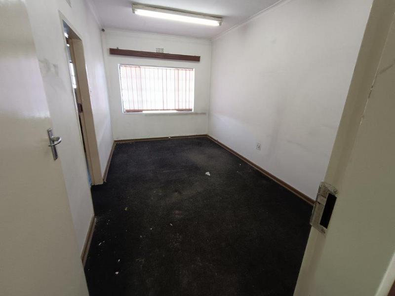 To Let Commercial Property for Rent in Robertville Gauteng
